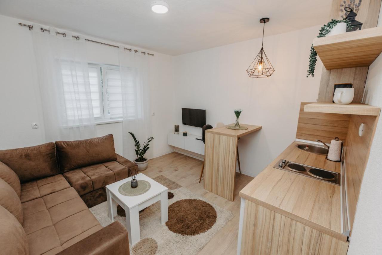 Ferienwohnung Stan Na Dan Flora Nevesinje Exterior foto